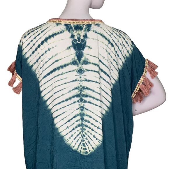 South Moon Under NWOT Top Boho Embroidered Tie Dye Green White Box Cut Size S - Picture 7 of 13